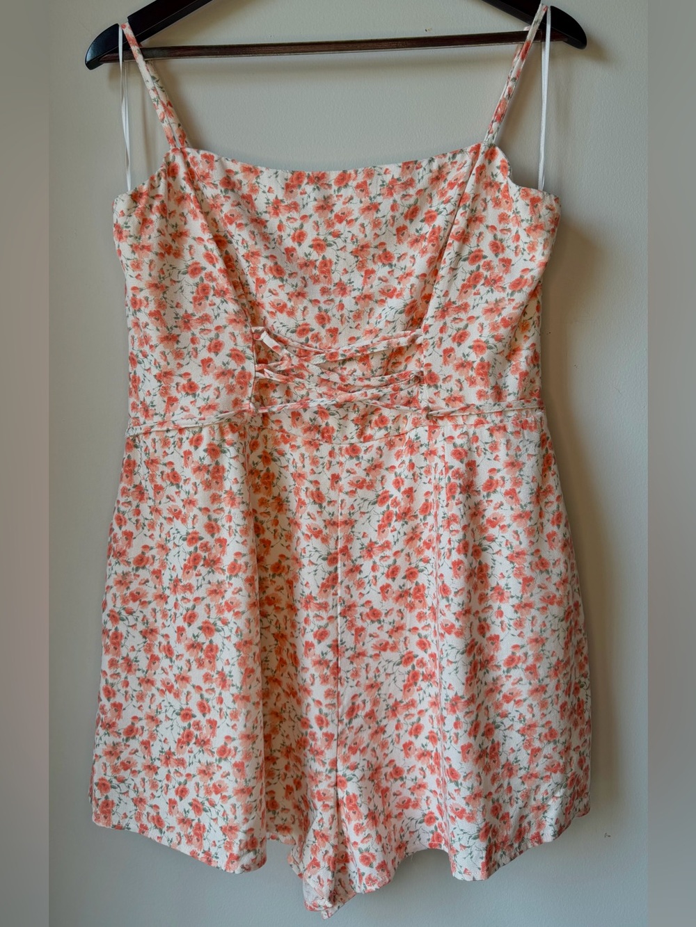 Francesca’s Mi Ami Ivory Coral Floral Corset Romper Size XL NWT